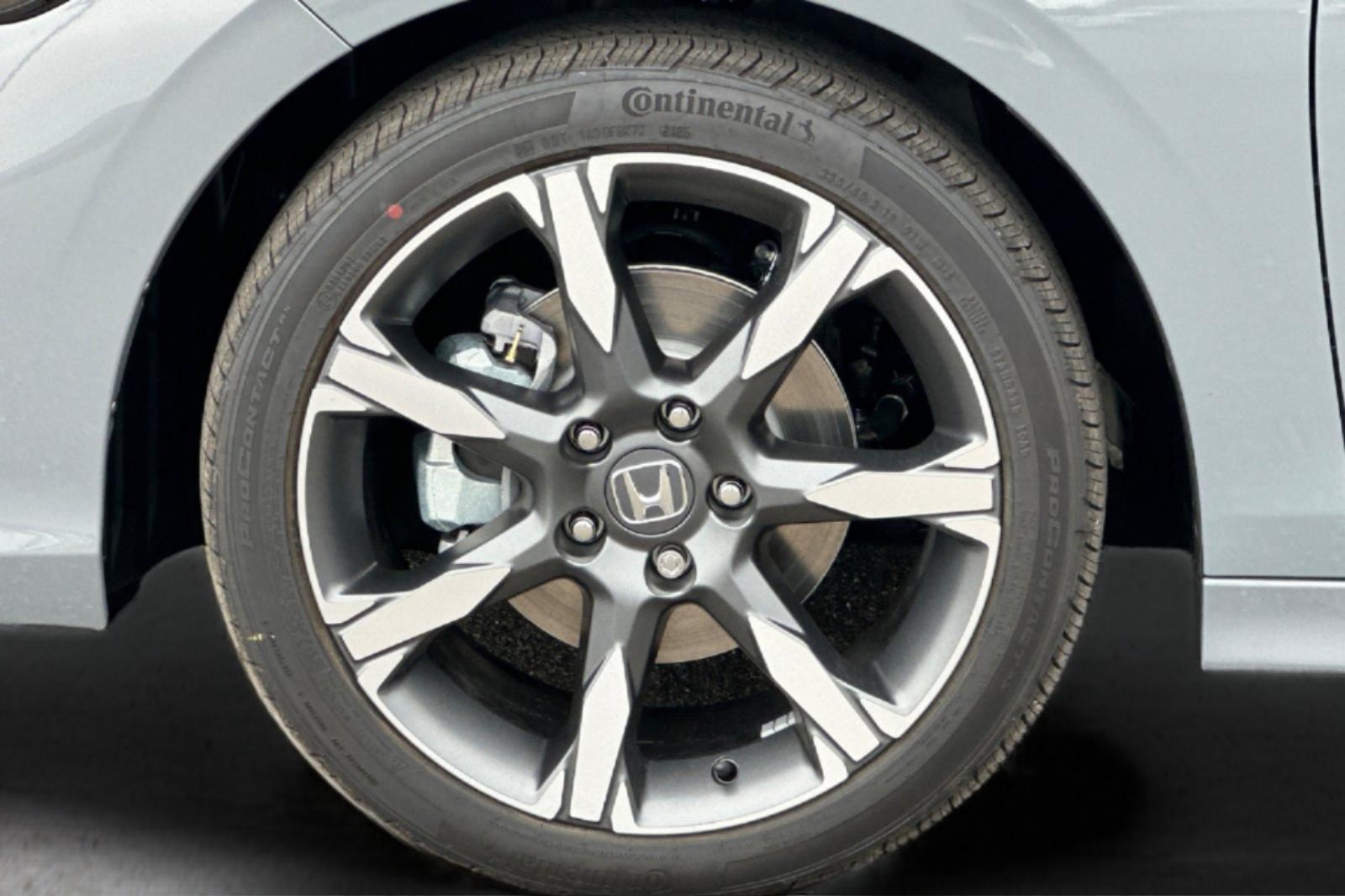 2026 Honda Civic Hybrid Sport Touring photo 30