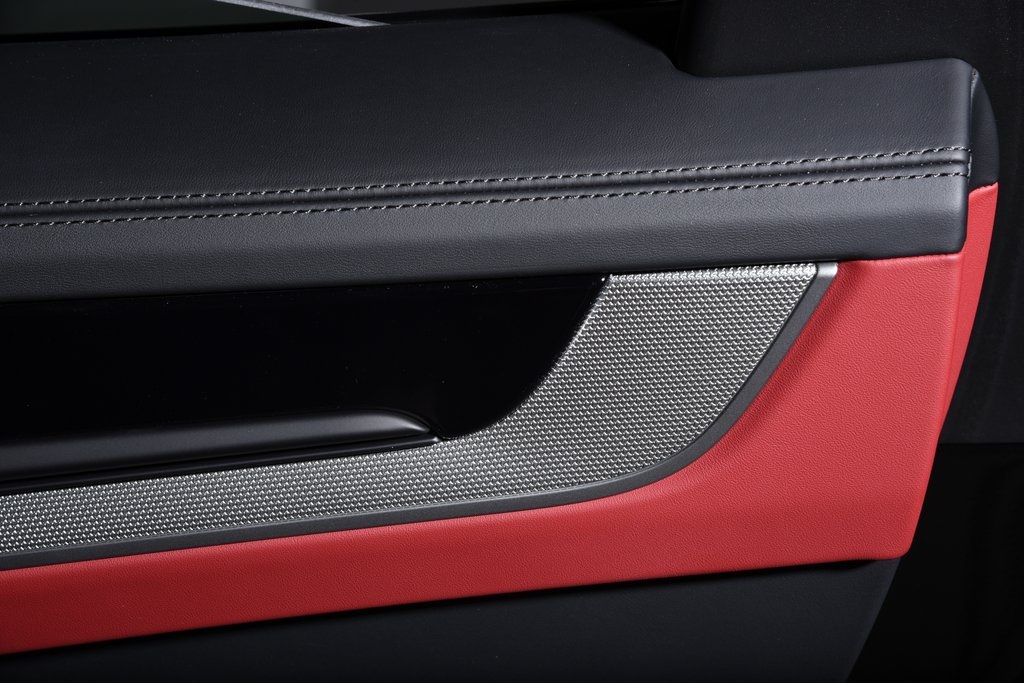 2025 Porsche Cayenne photo 29