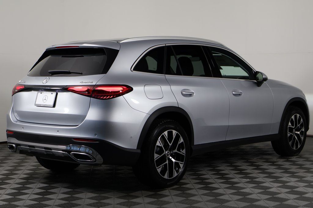 2026 Mercedes Benz GLC 350e 4MATIC photo 2