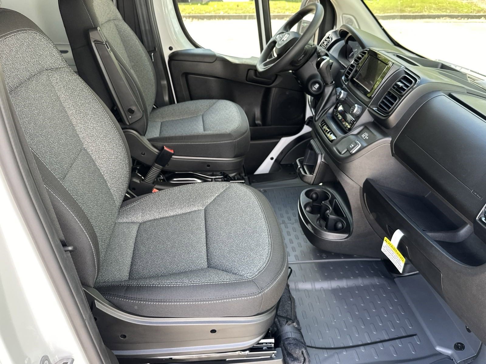 2024 Ram ProMaster 1500 Tradesman photo 13