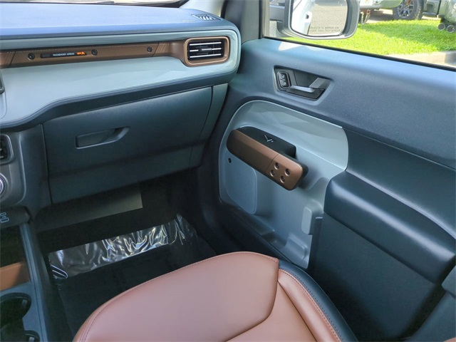 2024 Ford Maverick Lariat photo 16
