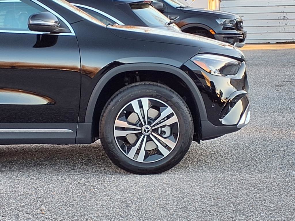 2025 Mercedes Benz GLA 250 photo 5