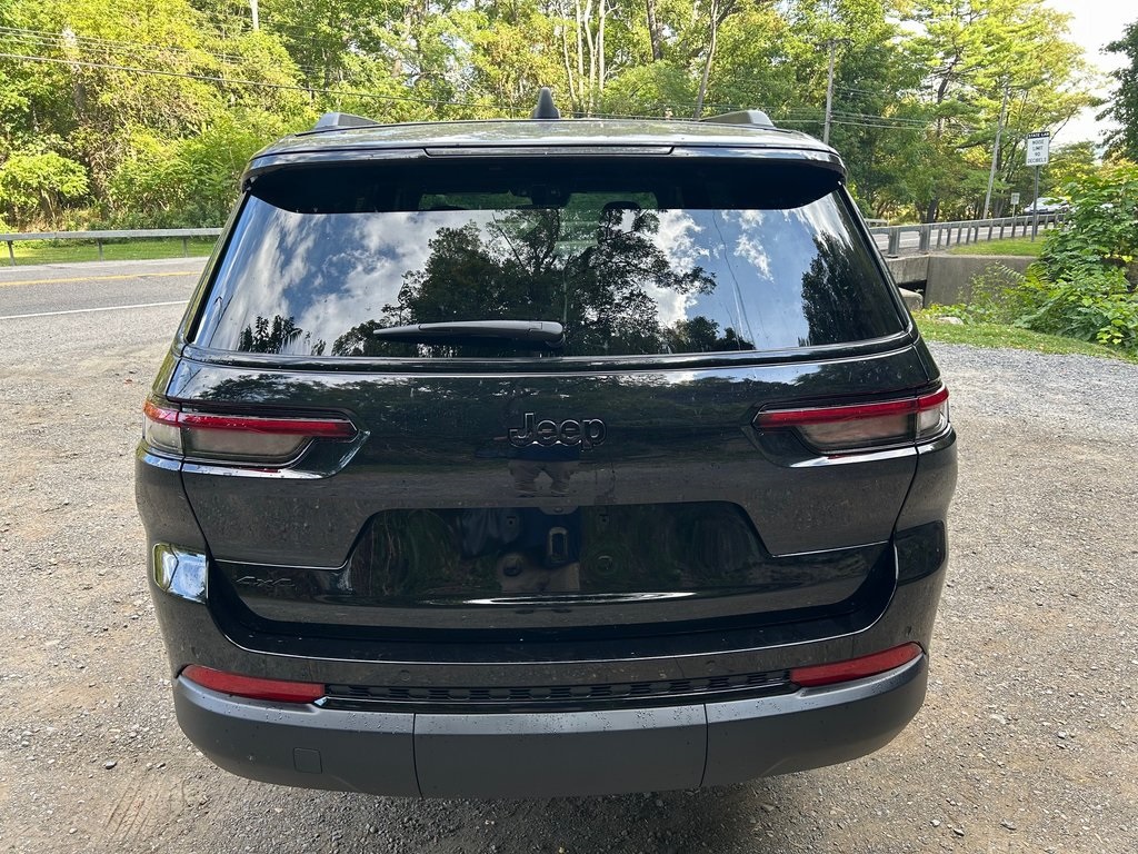 2025 Jeep Grand Cherokee Altitude X photo 4