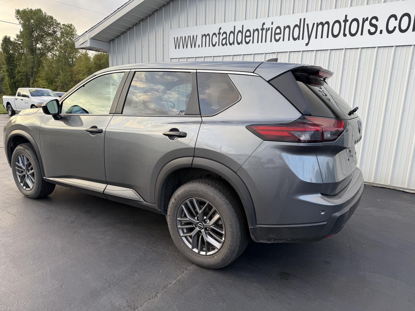 2024 Nissan Rogue S photo 4