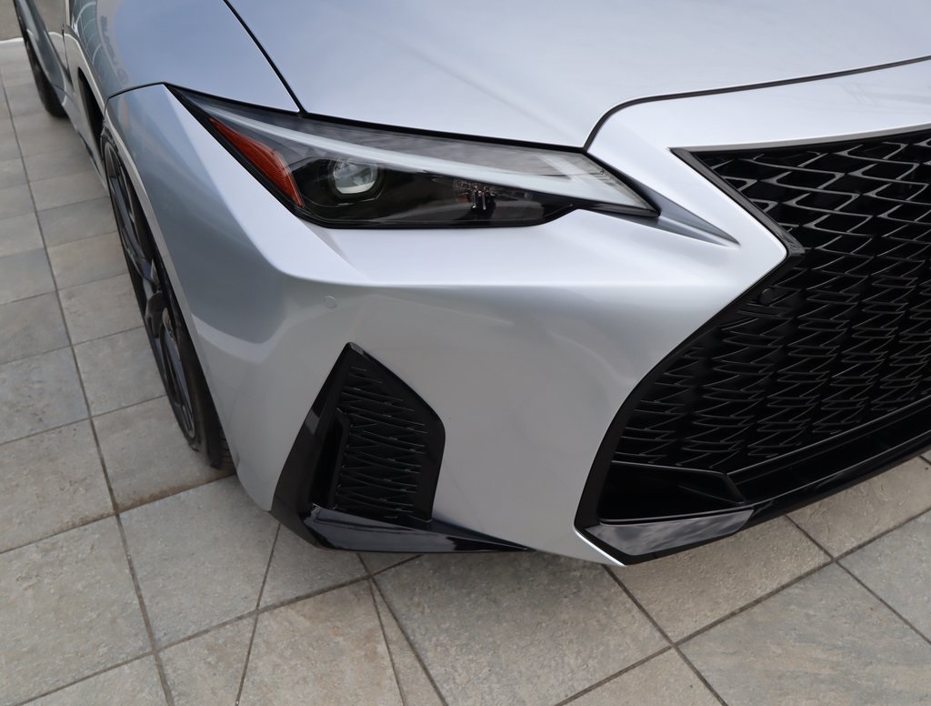 2025 Lexus IS 300 F SPORT photo 16