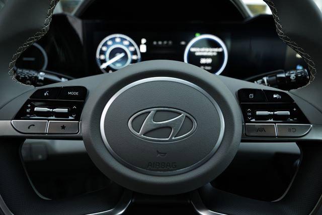 2025 Hyundai Elantra Hybrid SEL Sport photo 11