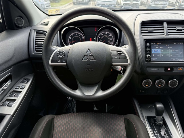 2019 Mitsubishi Outlander Sport ES photo 16