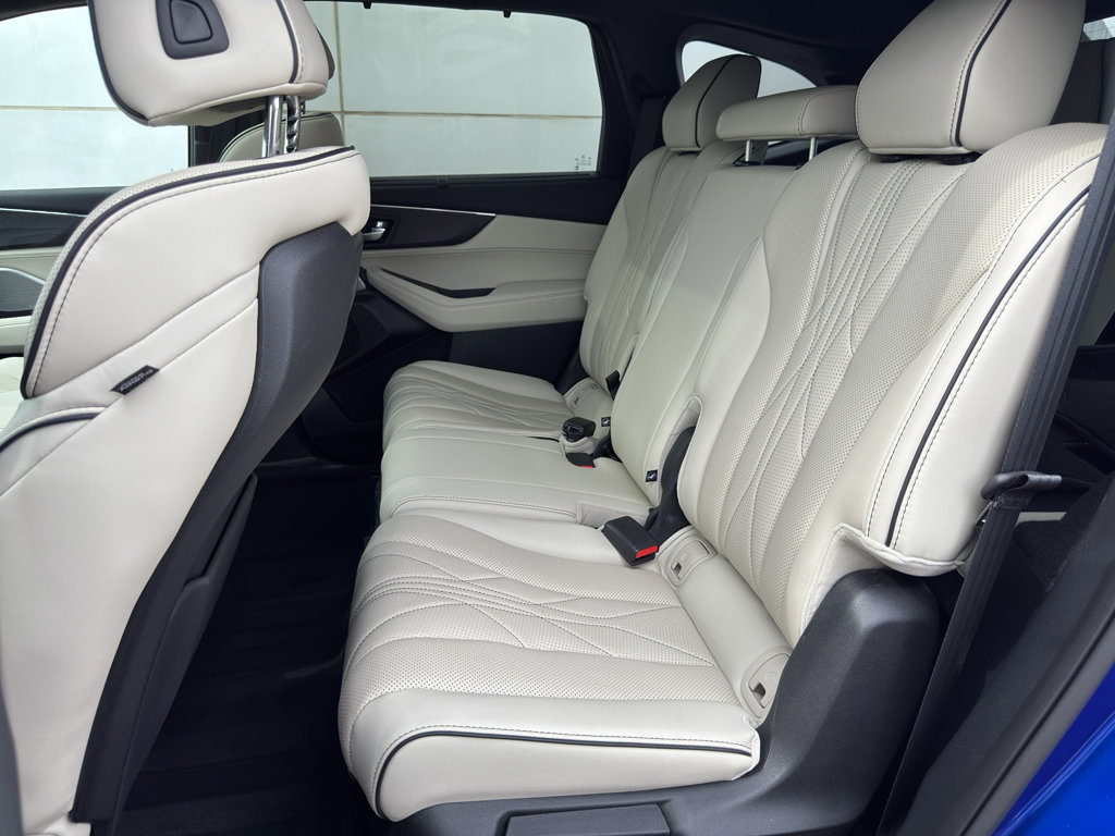 2023 Acura MDX SH-AWD Type S Advance photo 17
