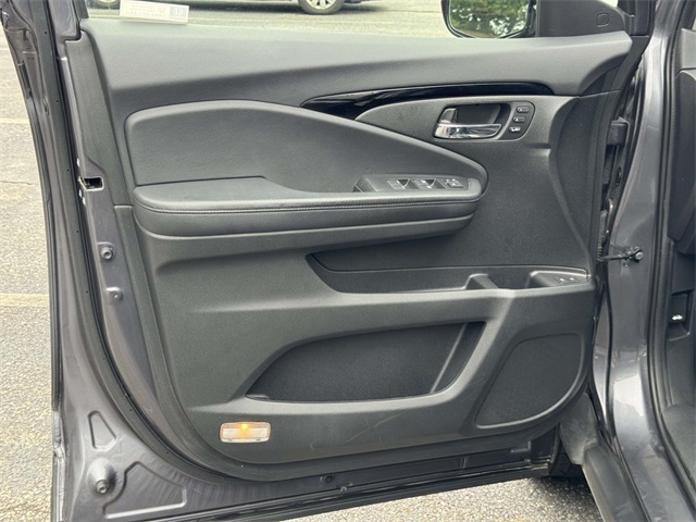 2019 Honda Pilot Touring photo 26