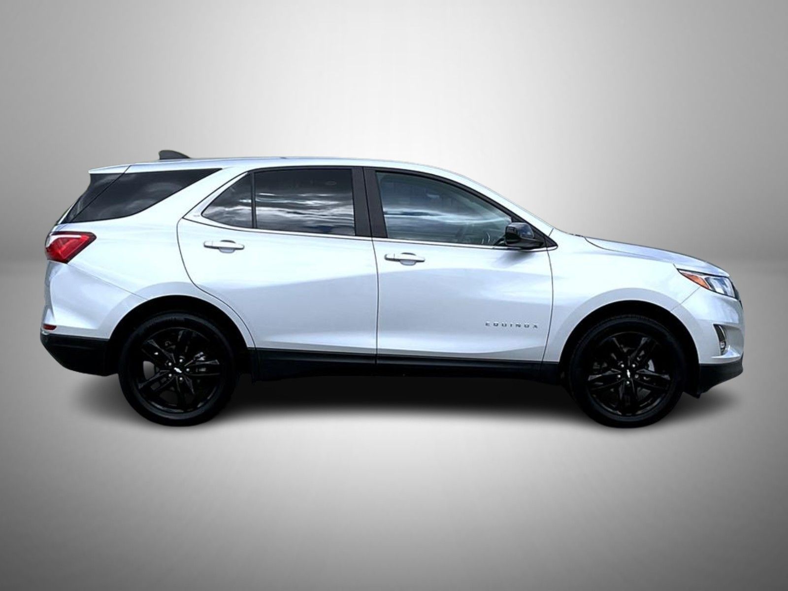 2021 Chevrolet Equinox LT photo 4