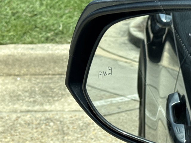 2024 Toyota RAV4 XLE photo 15
