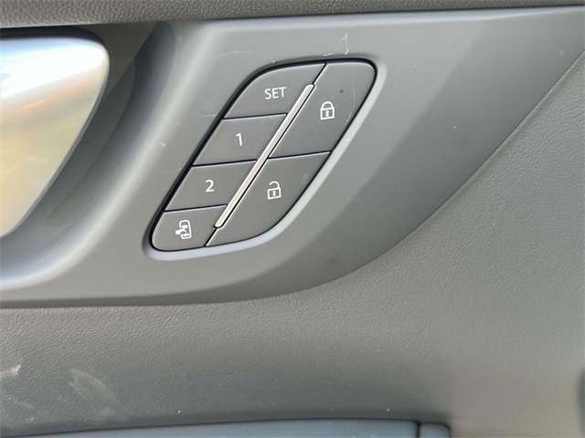 2026 Buick Enclave Preferred photo 18