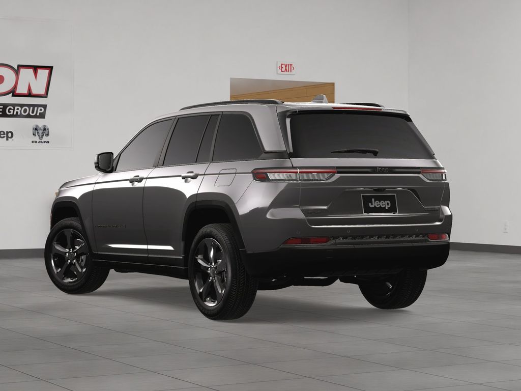 2025 Jeep Grand Cherokee Limited photo 4