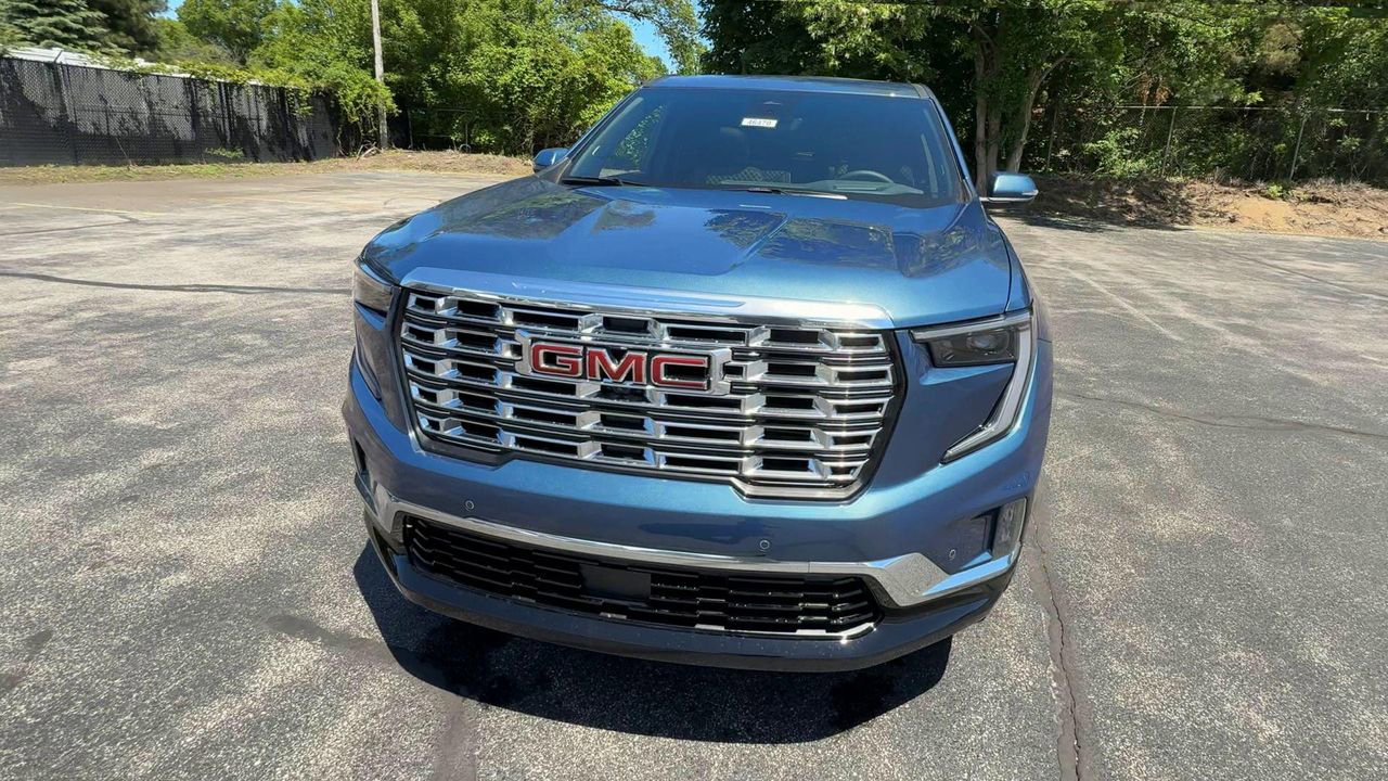 2025 Gmc Acadia Denali photo 3