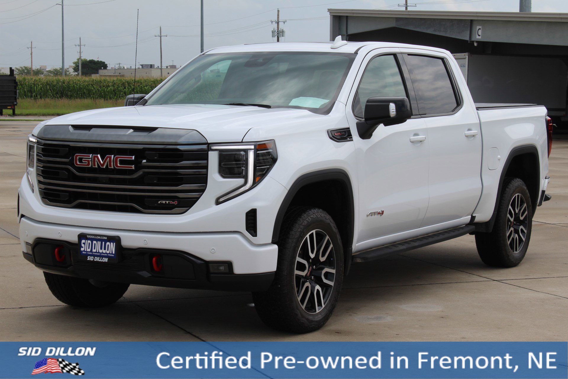 2024 GMC Sierra 1500 AT4's photo