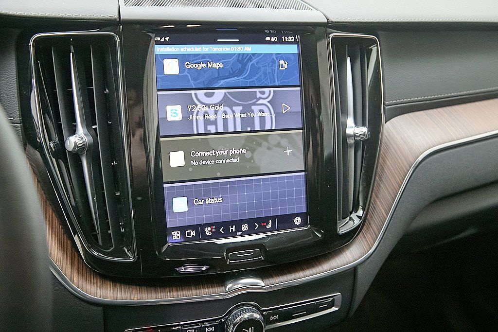 2023 VOLVO XC60 - Image 16