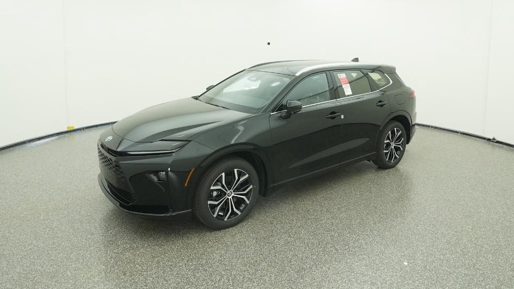 2025 Toyota Crown Signia XLE's photo