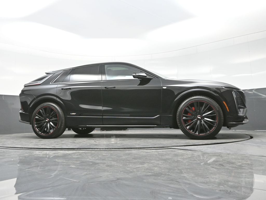 2026 Cadillac Lyriq photo 21
