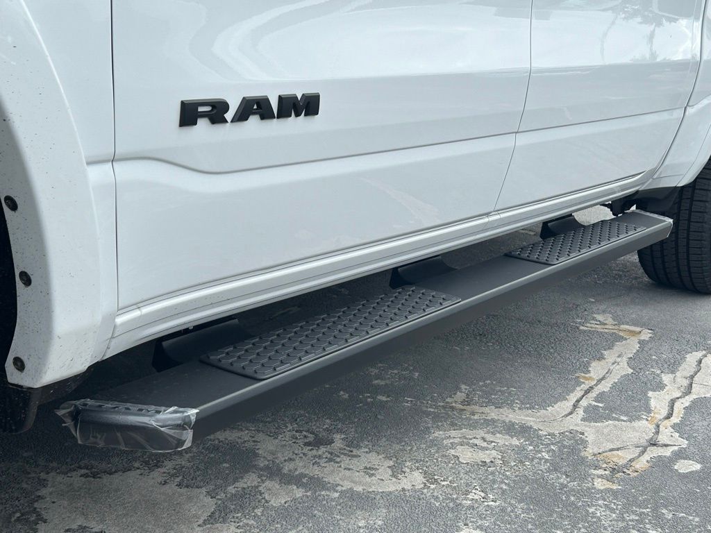 2025 Ram 1500 Big Horn Lone Star photo 19
