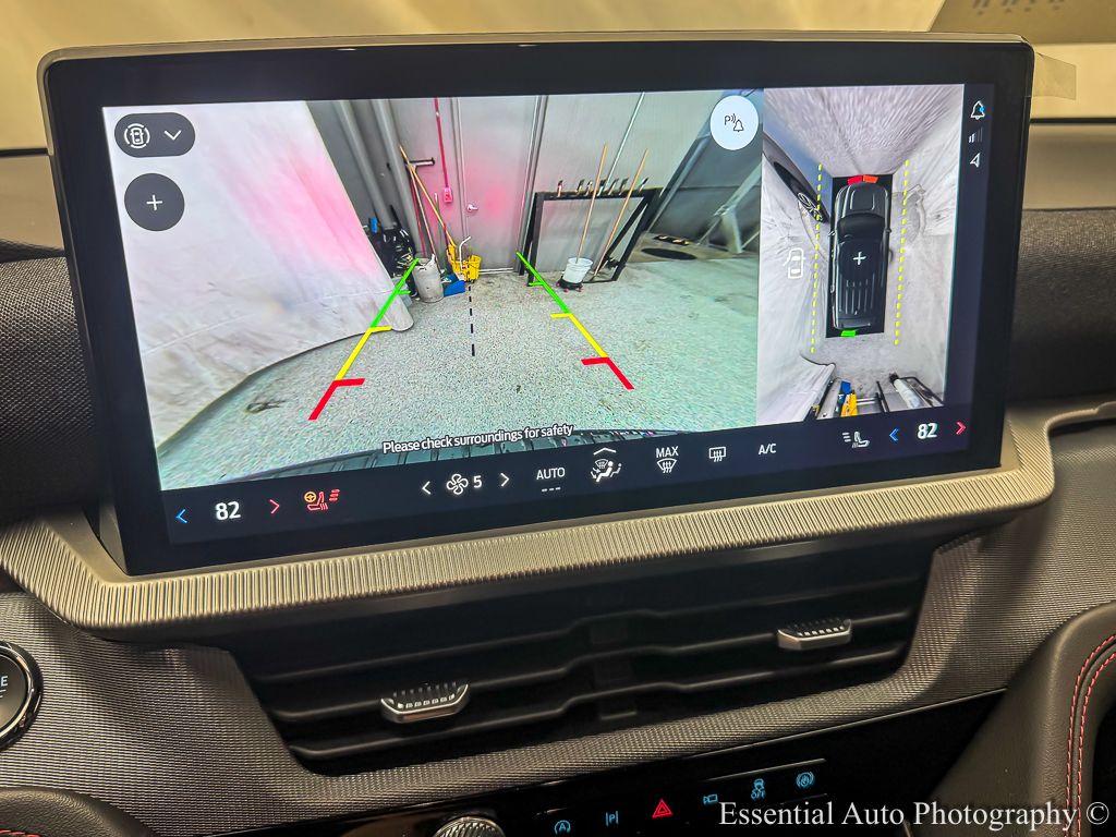 2025 FORD EXPLORER - Image 18