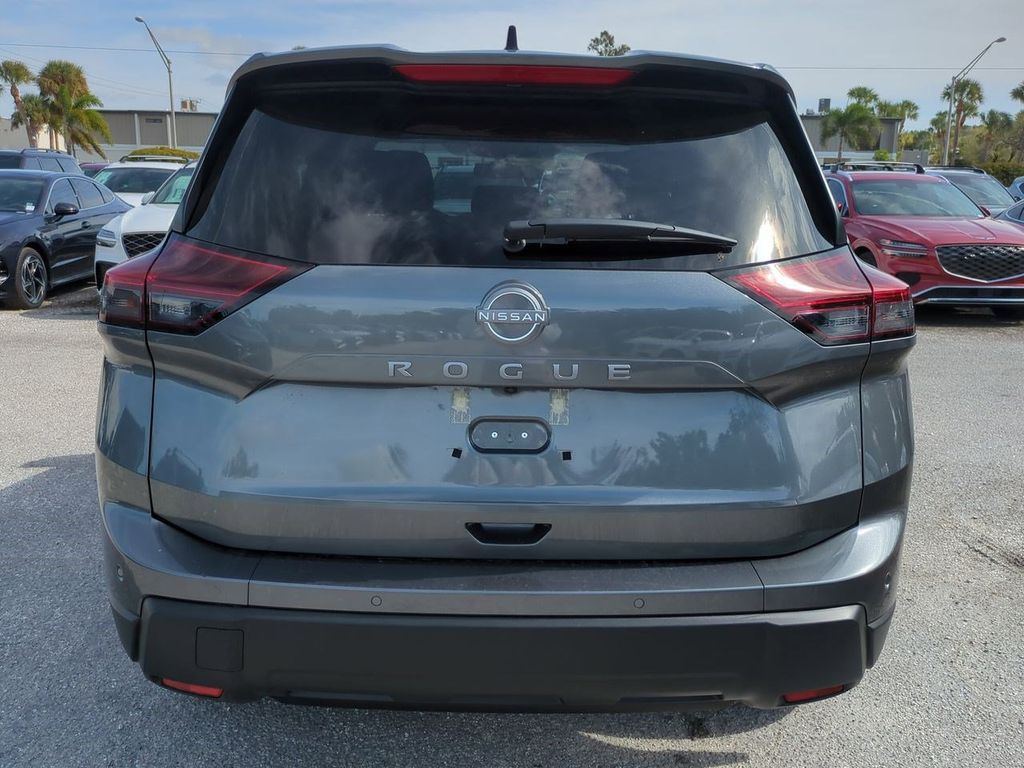 2026 Nissan Rogue S photo 3