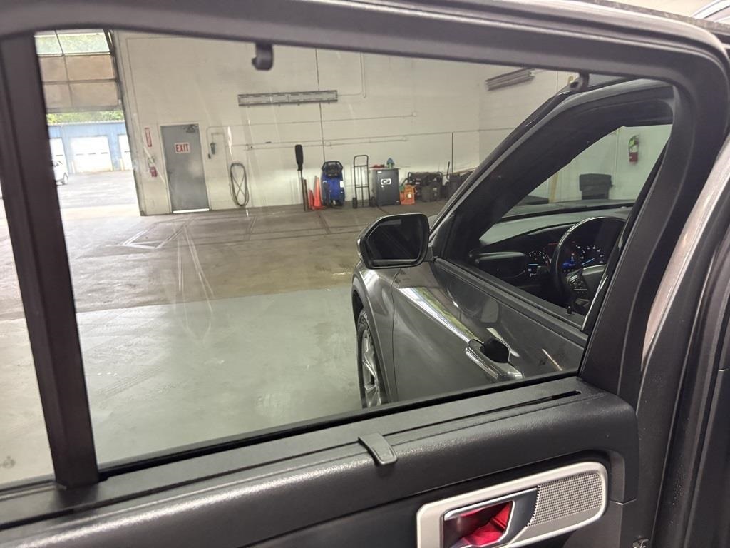2020 Ford Explorer Limited photo 31