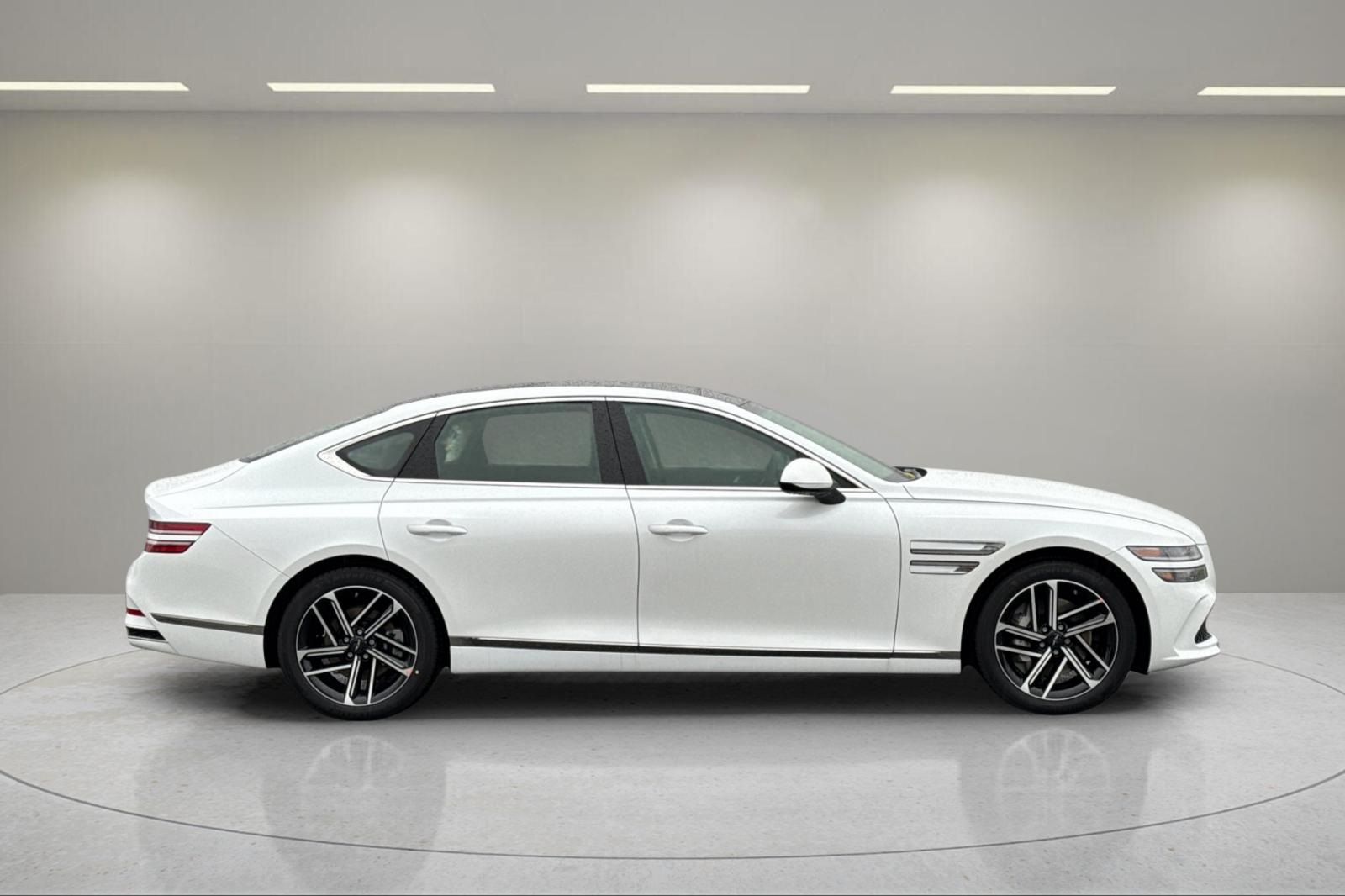 2025 Genesis G80 2.5T Advanced photo 2