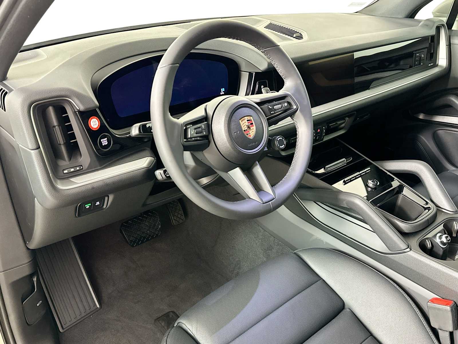 2025 Porsche Cayenne photo 4