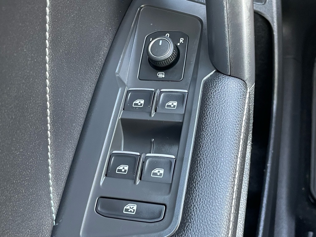 2022 Volkswagen Tiguan SE photo 17