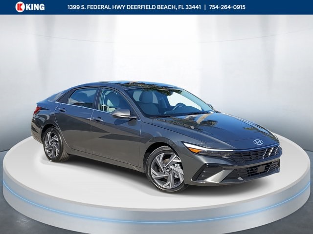 2026 Hyundai Elantra Limited's photo