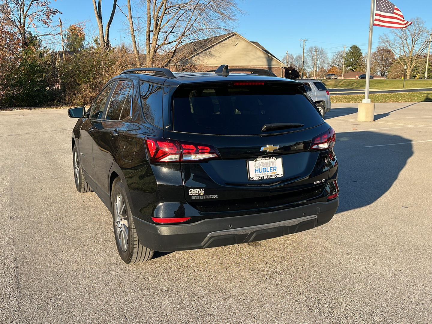2023 Chevrolet Equinox LT photo 3