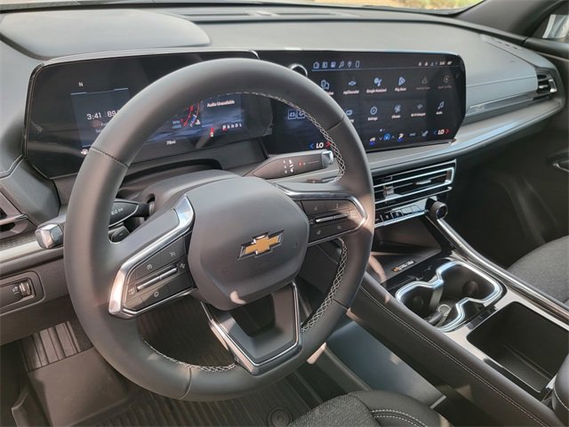 2026 Chevrolet Traverse photo 7