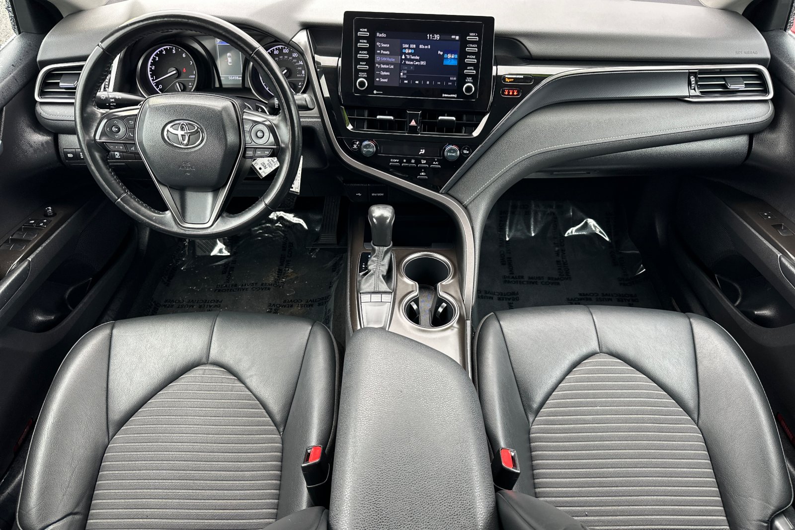 2022 Toyota Camry SE photo 12