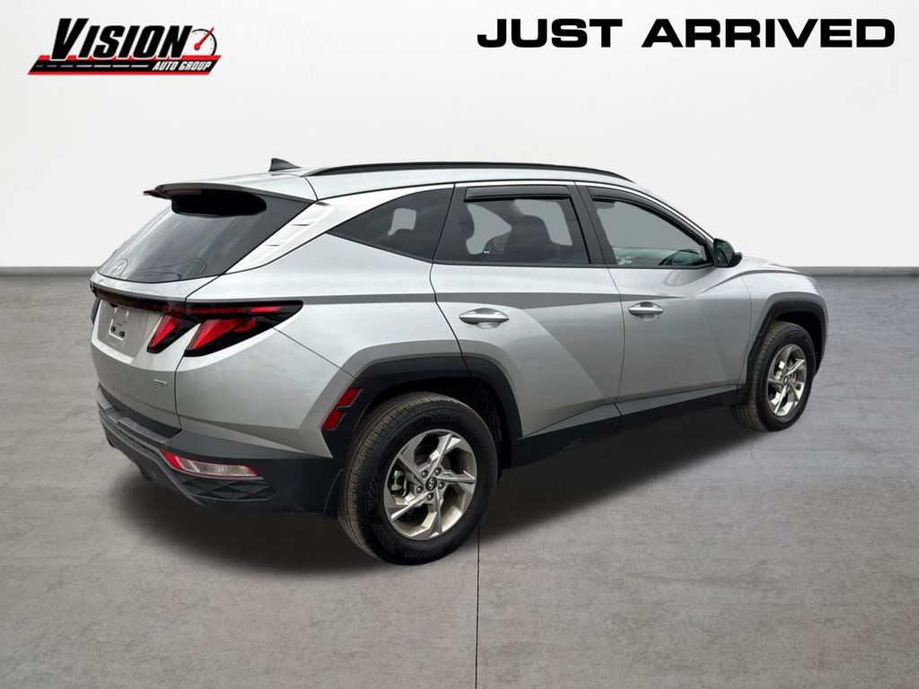 2024 Hyundai Tucson SEL photo 3
