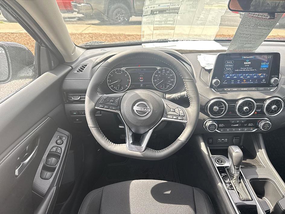 2025 Nissan Sentra SV photo 12