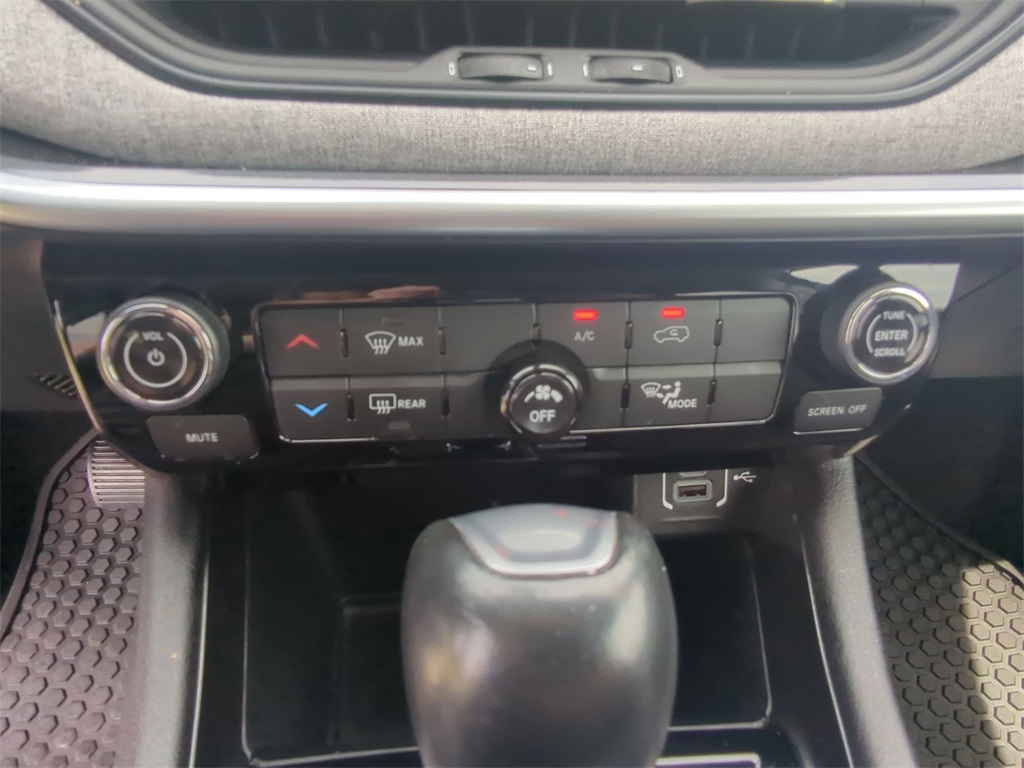 2022 Jeep Compass Latitude photo 20
