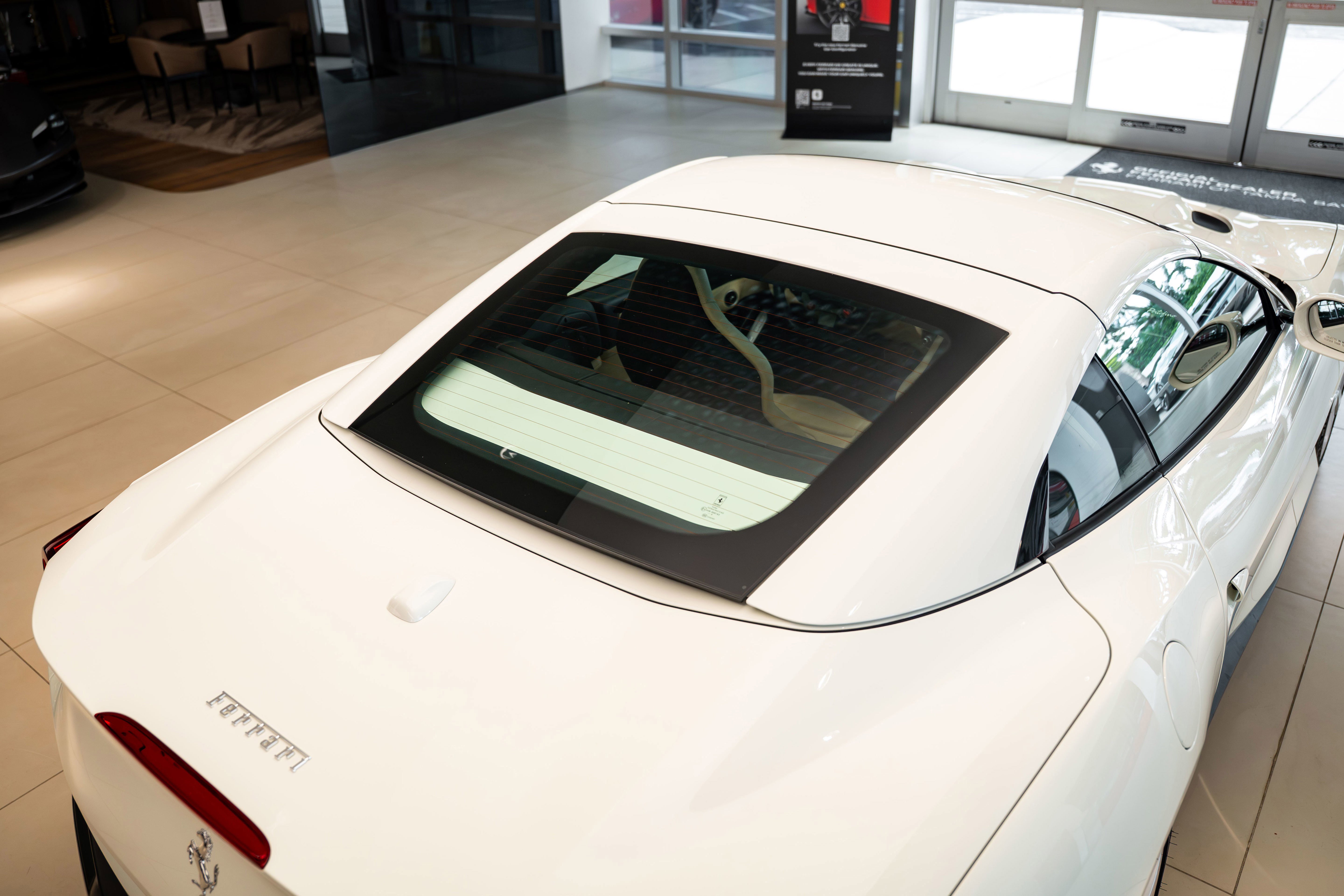 2019 Ferrari Portofino photo 27