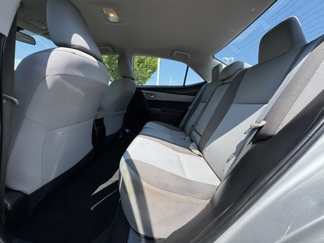 2017 Toyota Corolla L photo 27