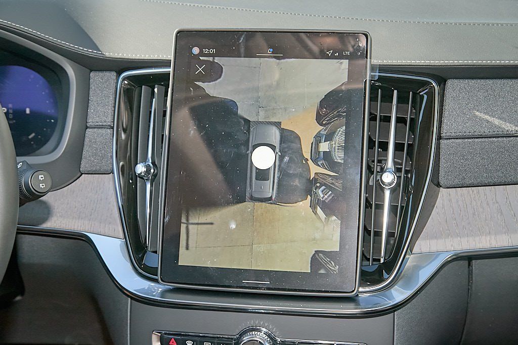 2026 VOLVO XC90 - Image 27