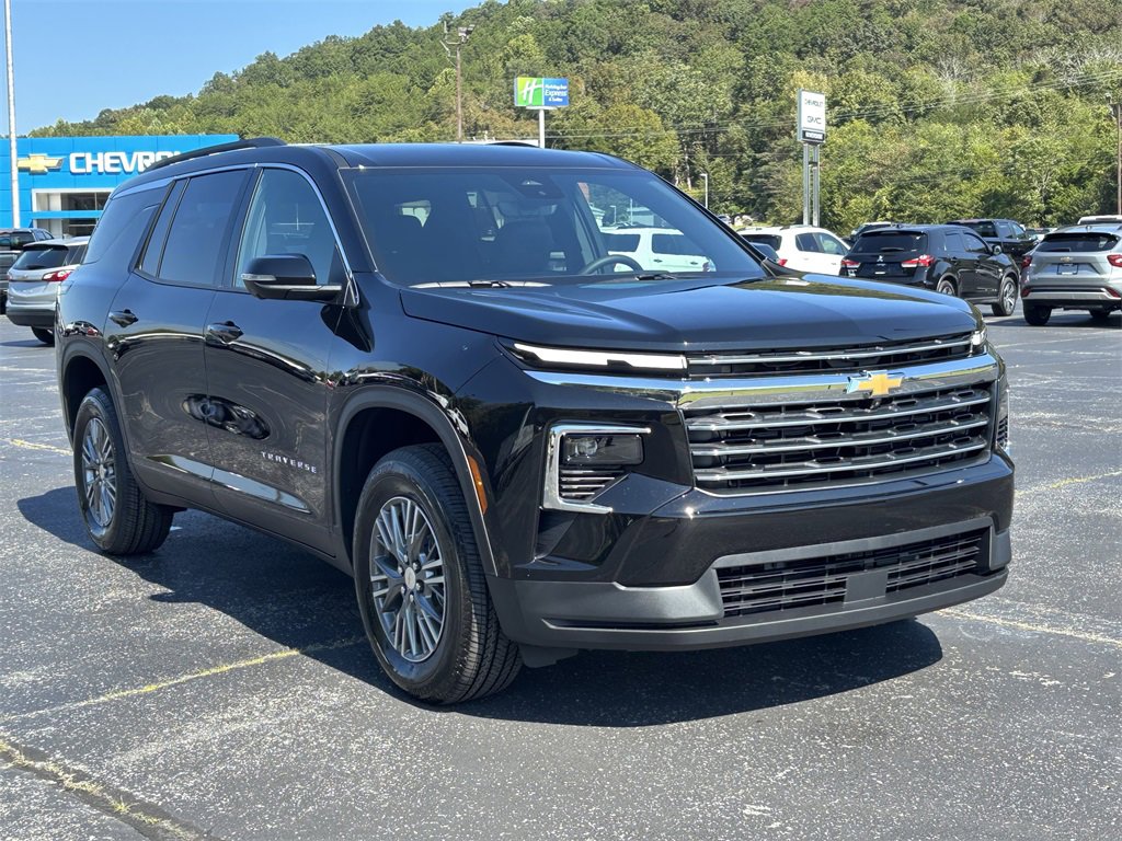 2026 Chevrolet Traverse photo 4