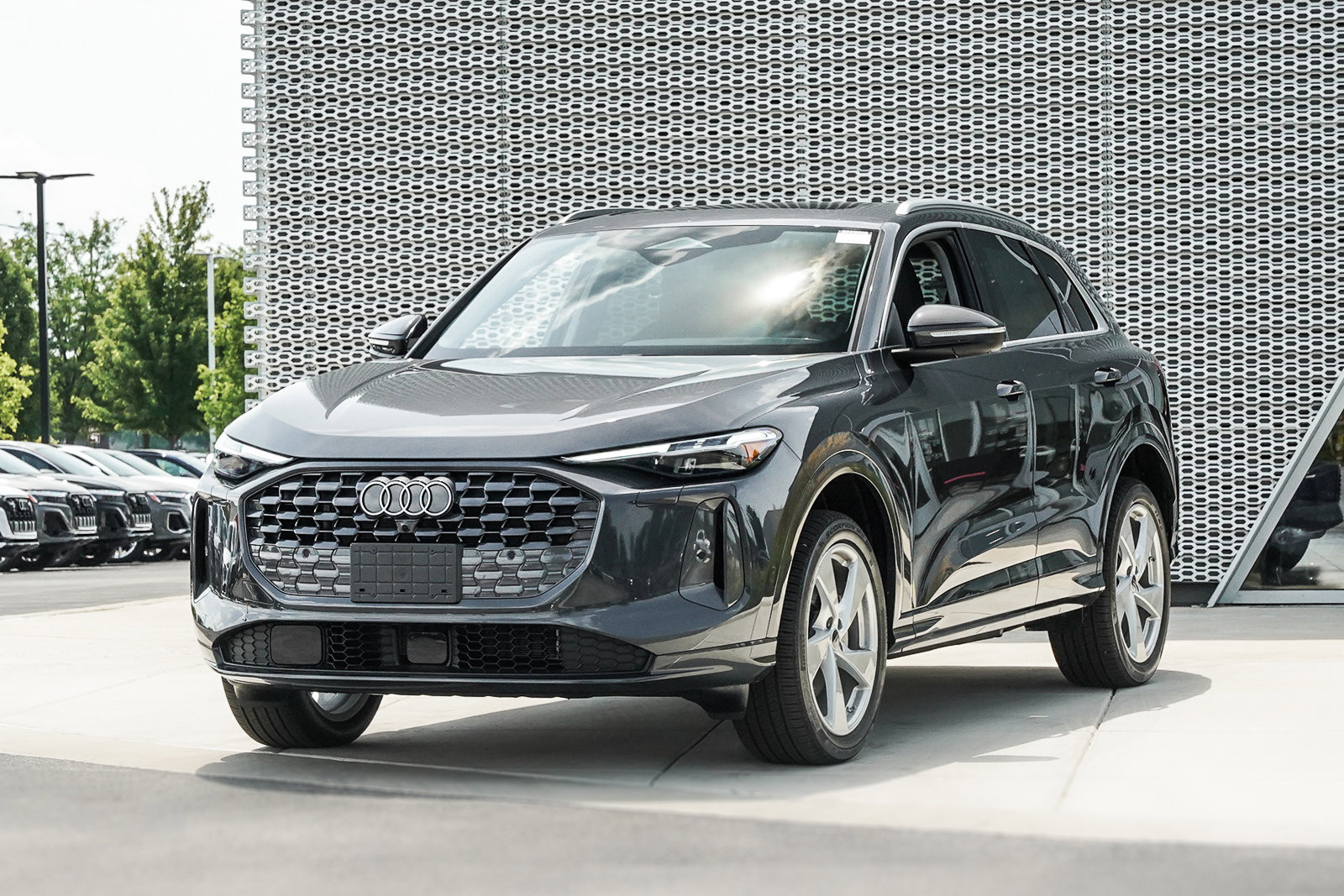 2025 Audi Q5 Premium Plus photo 5