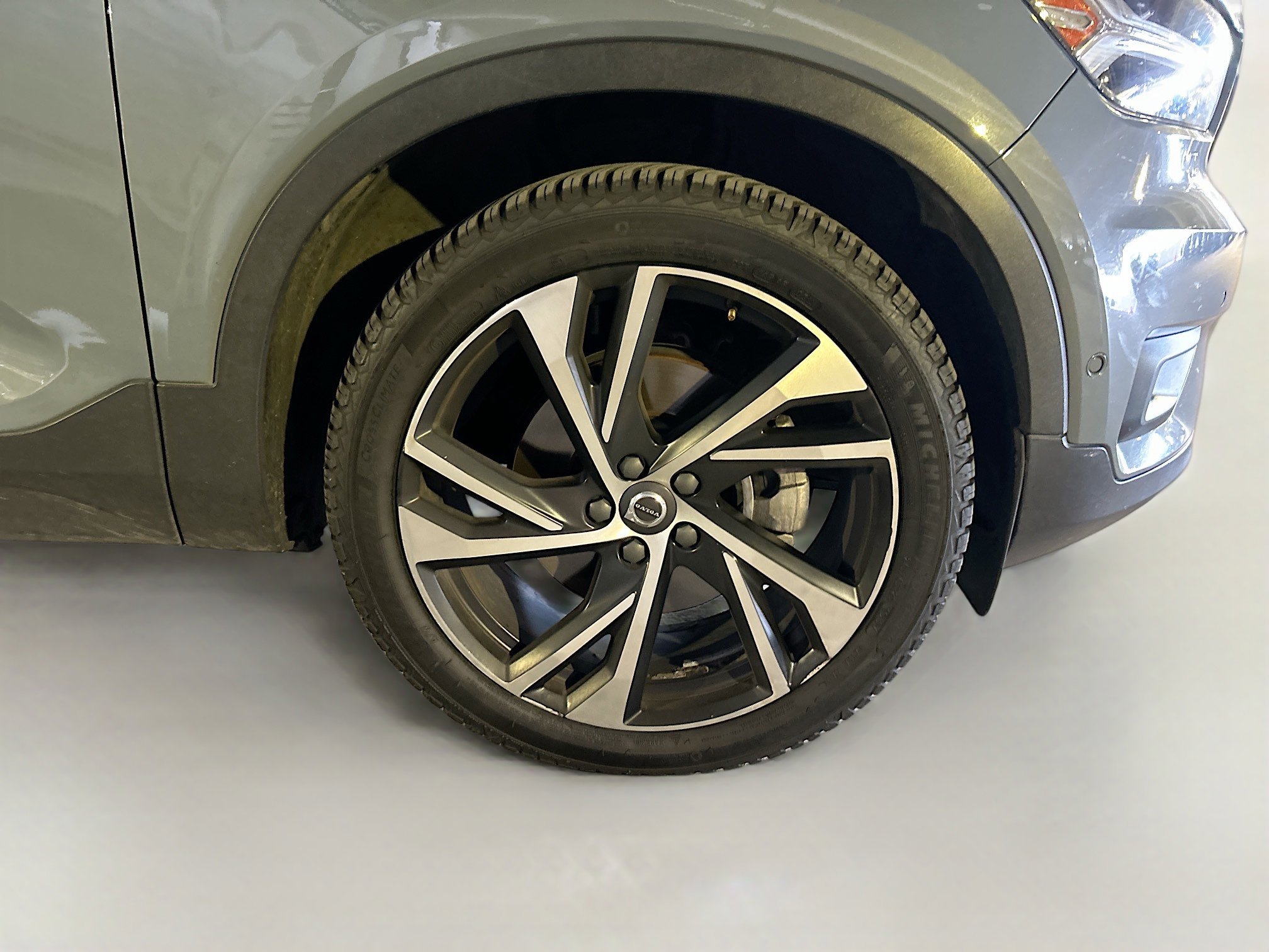 2021 Volvo XC40 R-Design AWD photo 33