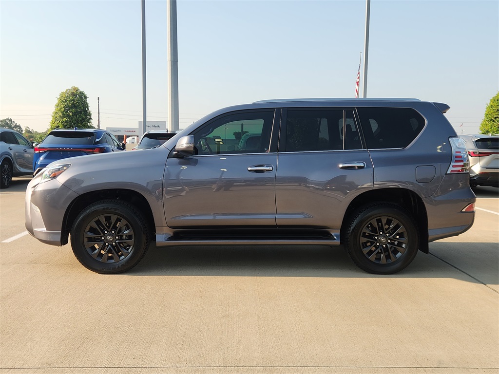 2023 Lexus GX 460 photo 3