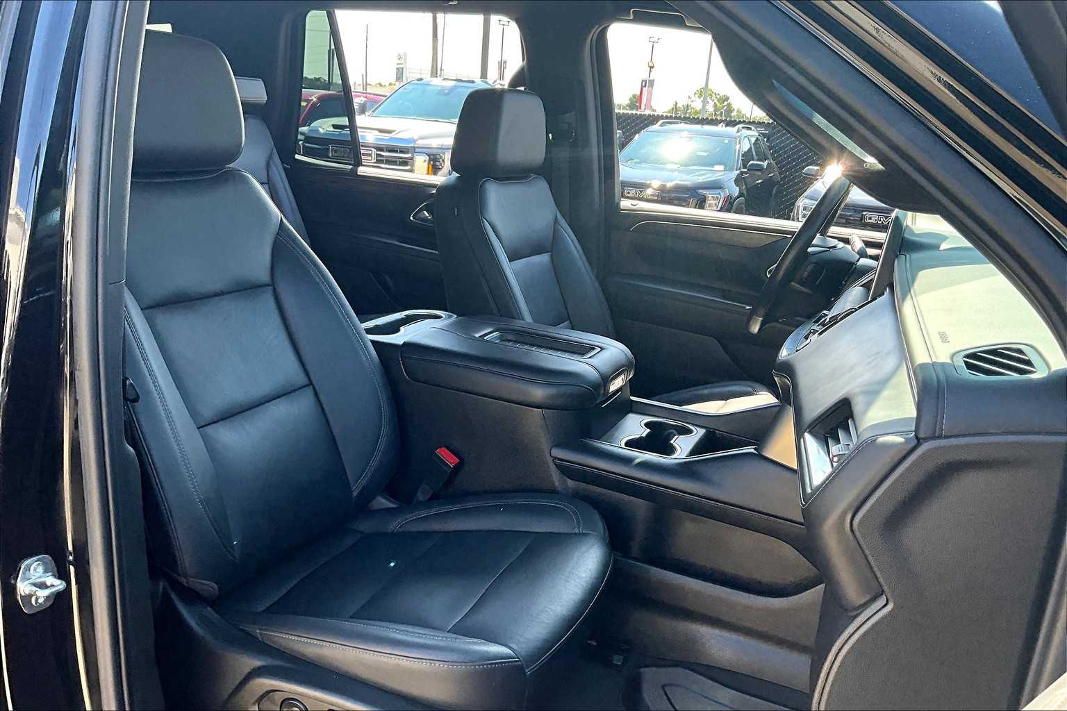 2021 Chevrolet Tahoe LT photo 7