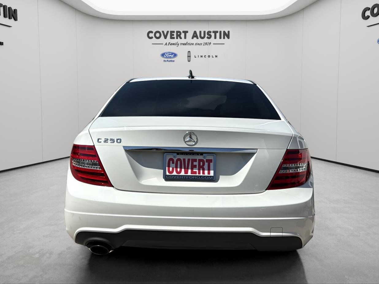 2012 Mercedes Benz C 250 photo 4
