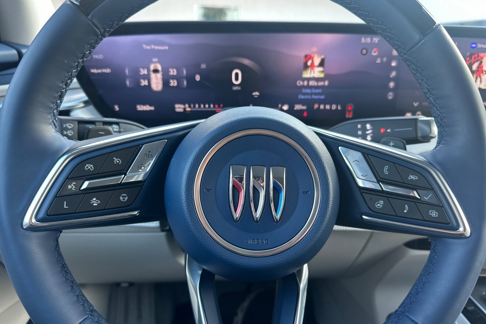 2025 Buick Enclave Avenir photo 28