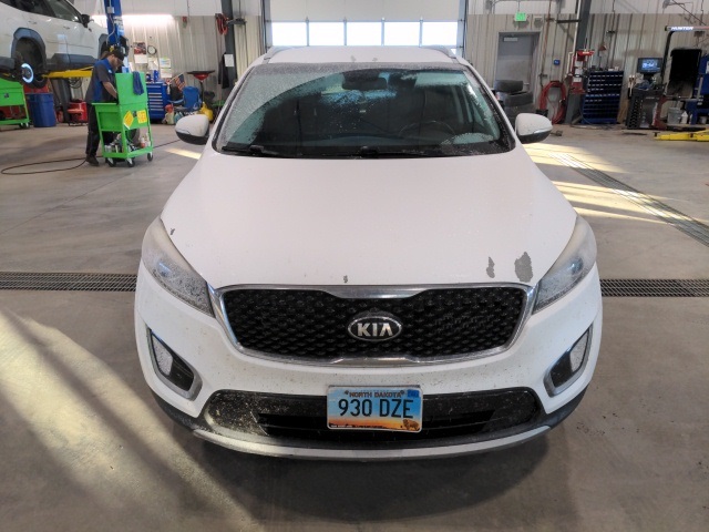 Used 2016 Kia Sorento EX with VIN 5XYPHDA15GG028063 for sale in Mandan, ND