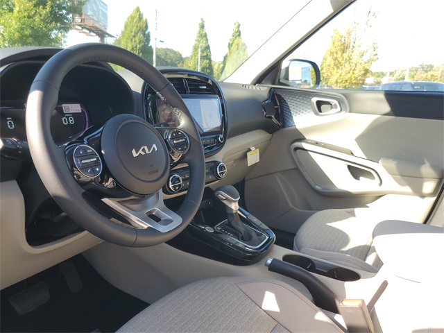 2025 Kia Soul EX photo 13