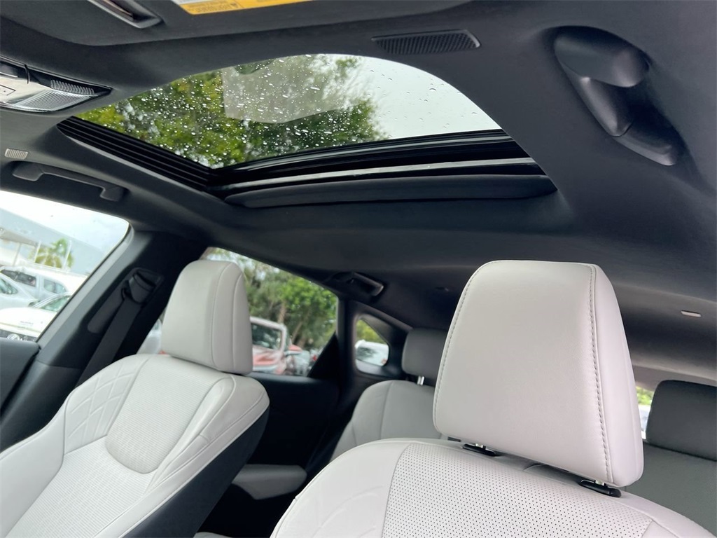 2024 Lexus RX 350 Premium photo 18
