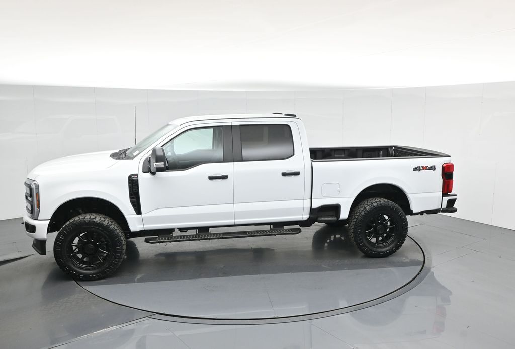 2025 Ford F-250 photo 38